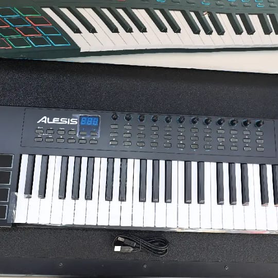 Alesis VI49 features