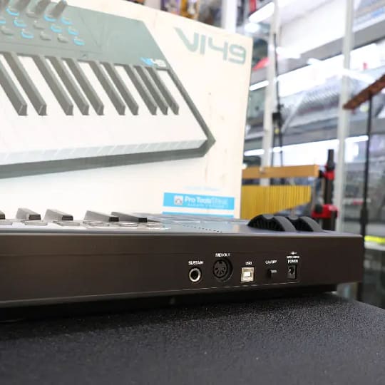 Alesis VI49 compatibility