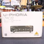 Behringer UMC22 USB