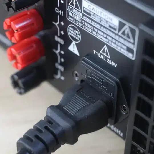 QSC RMX 850 features