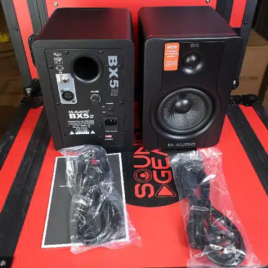 studio monitor speakers