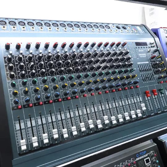 Mackie Professional Audio Mixer