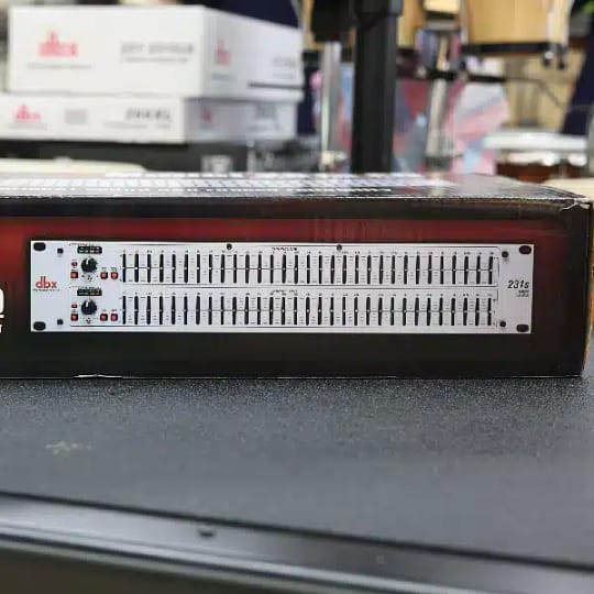 Behringer DBX 231s EQ features