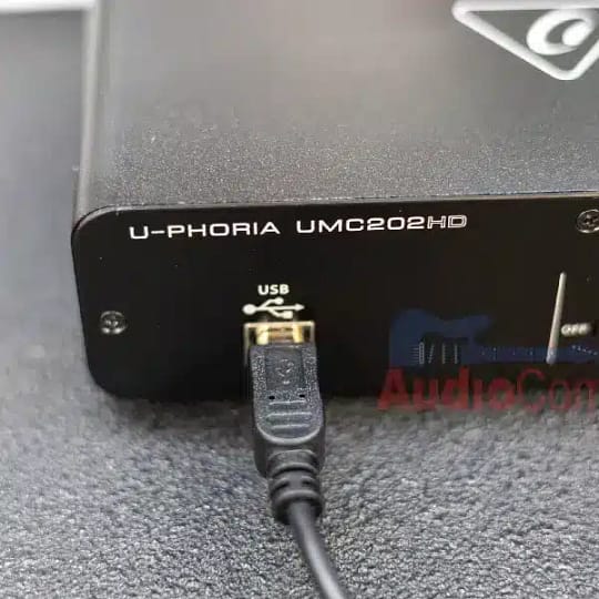 UMC202HD compatibility