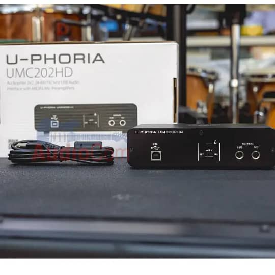 UMC202HD audio interface