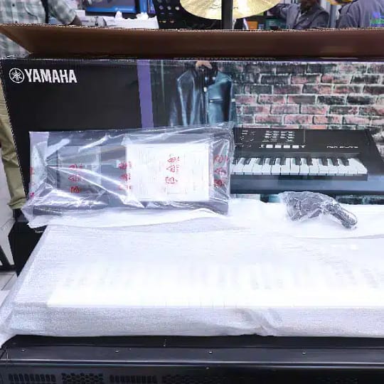 Yamaha PSR E473 specs