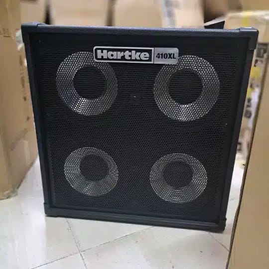 bass guitar