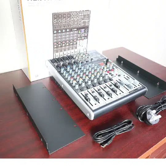 Behringer Xenyx 802S reviews,