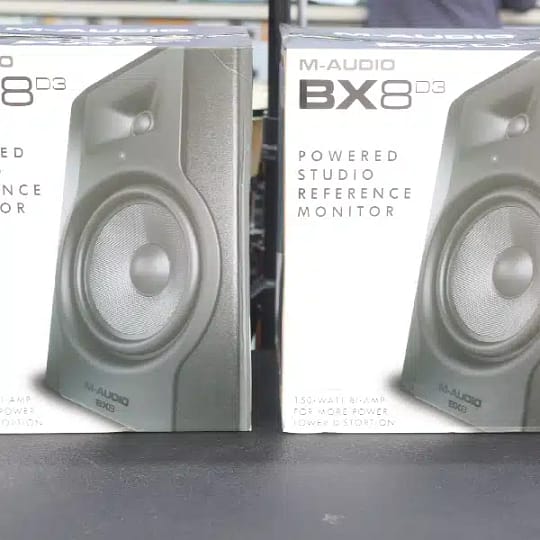 Studio Monitor