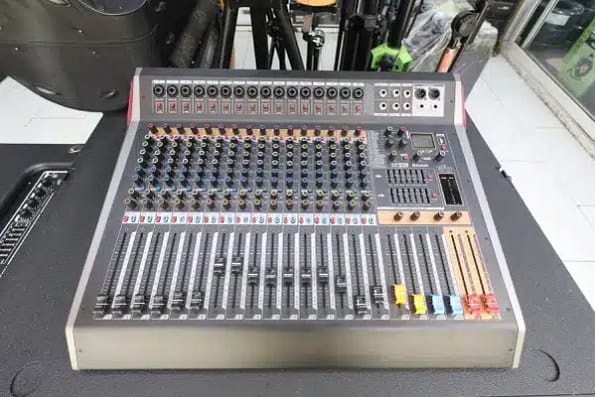 PEV PRO VX 160 Mixer